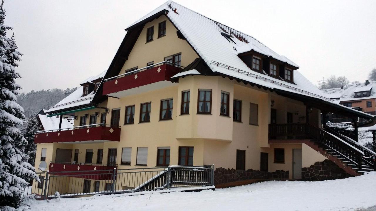 Landgasthof Zum Hirschen Hafenlohr ภายนอก รูปภาพ